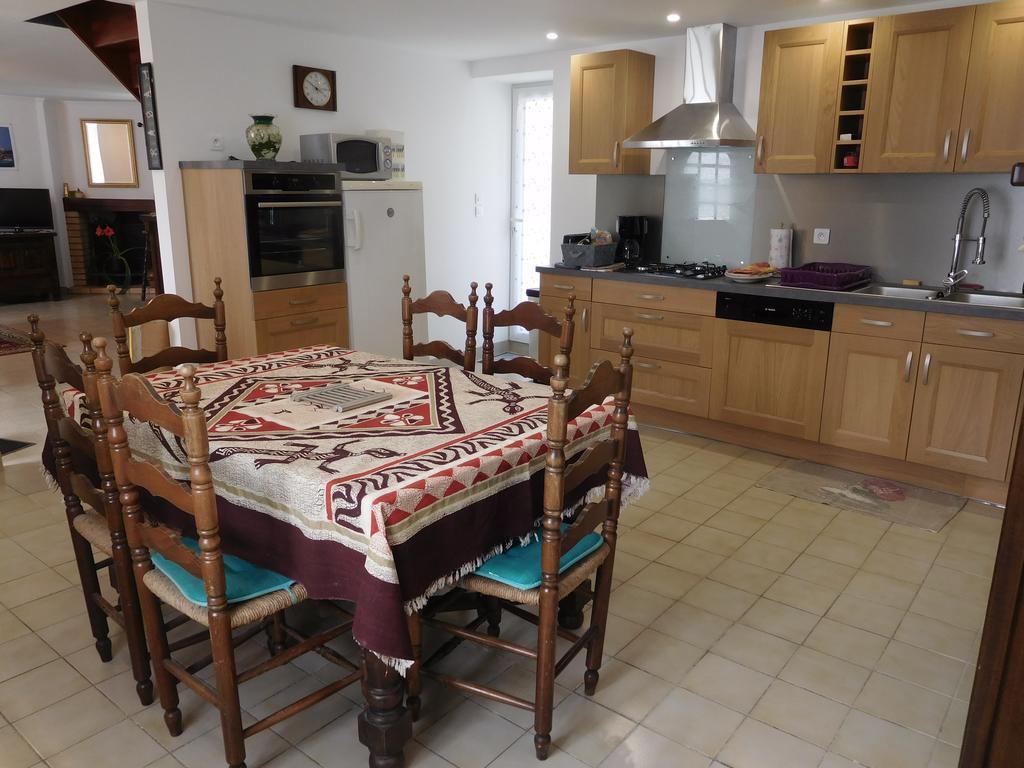 Les Gites De Kerroyal Garlan Exterior foto